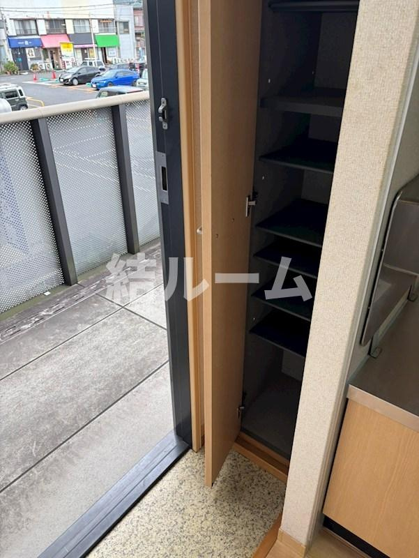 坂戸市緑町のアパートの収納