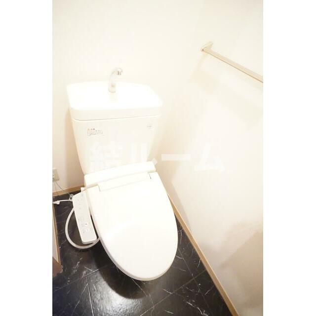 坂戸市緑町のアパートのトイレ