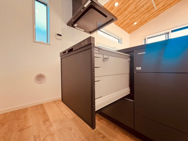 【キッチン】 | 練馬区向山１丁目　新築戸建て | 【インフィーア施工例】手荒れも防げます、ビルトイン食洗機