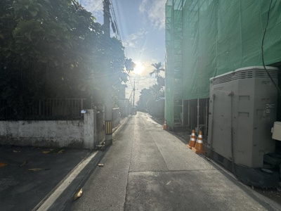 【前面道路含む現地写真】 | 北谷町吉原Ⅲ（全2棟）2号棟 | ※南側道路4m♪