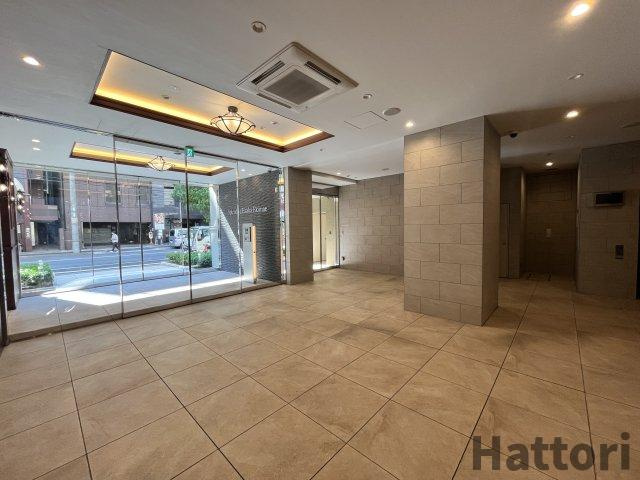 スプランディッド江坂駅前のロビー