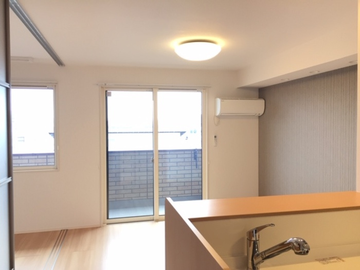 アスターエイト　A棟の居間・リビング