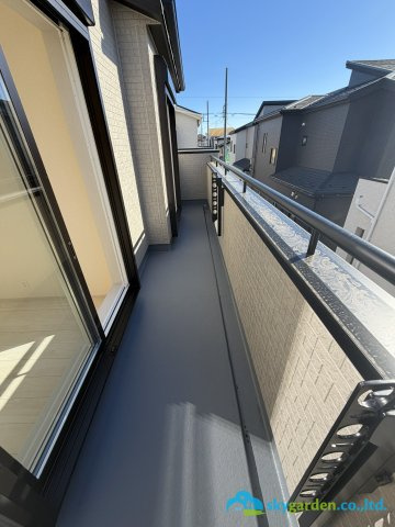 平塚市河内　新築戸建　全6棟4号棟のバルコニー