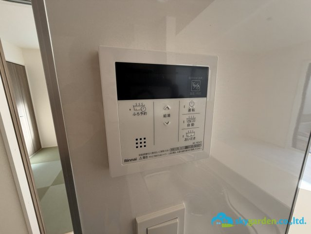 平塚市河内　新築戸建　全6棟4号棟の発電・温水設備