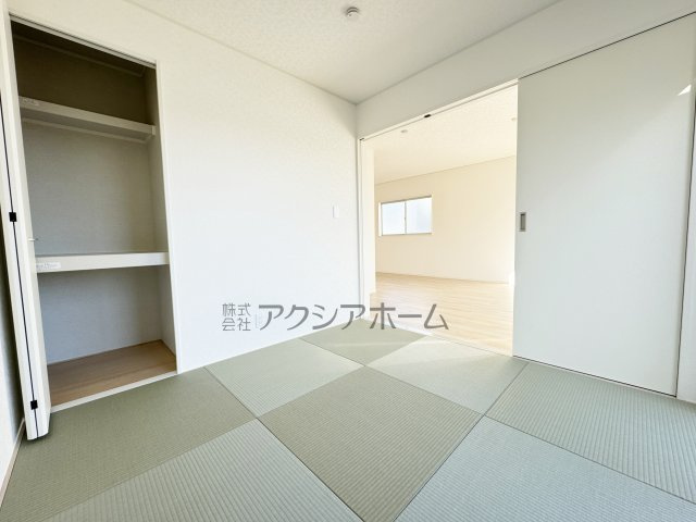 飯能市双柳・全14棟　新築一戸建　9号棟　～LDK16.5帖～の和室|1階　和室　4.5帖