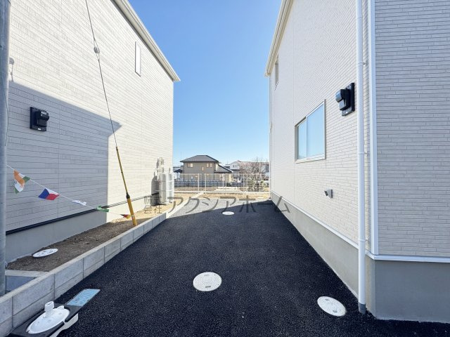 飯能市双柳・全14棟　新築一戸建　9号棟　～LDK16.5帖～の駐車場