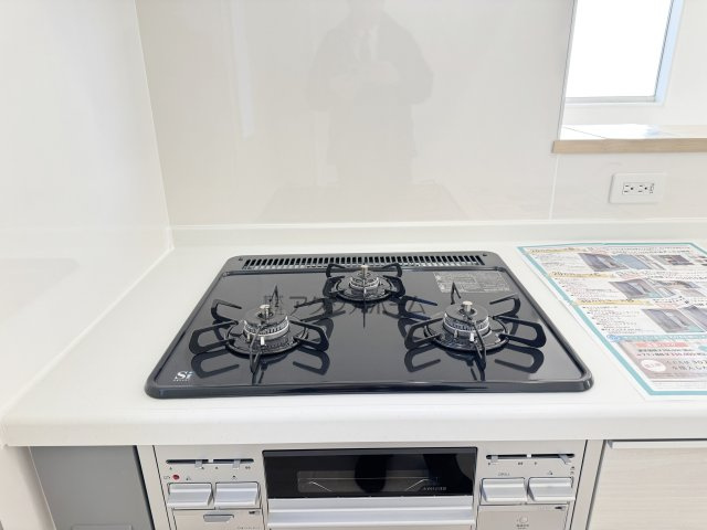 飯能市双柳・全14棟　新築一戸建　9号棟　～LDK16.5帖～のキッチン