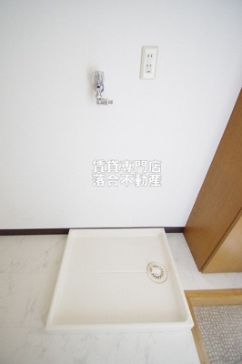 【設備】 | 西川ビル | 洗濯機置場