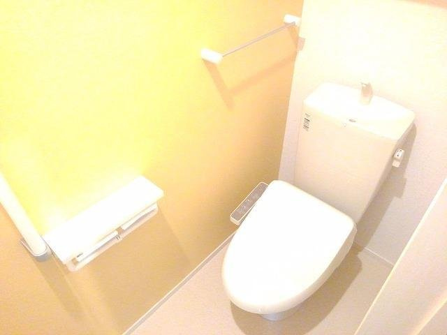 クレストのトイレ