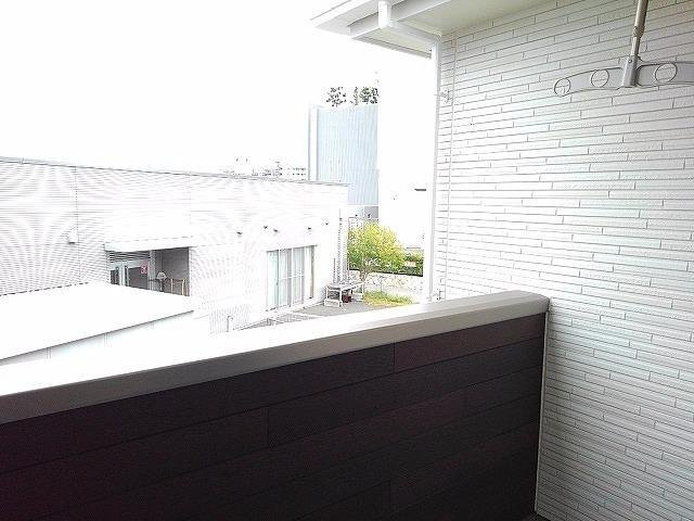 クレストのバルコニー