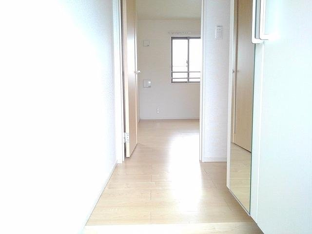 クレストの玄関