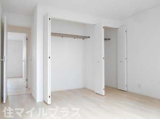 【洋室】 | 郡山市開成5丁目新築一戸建て3棟 | 個人の部屋や寝室として使える洋室です