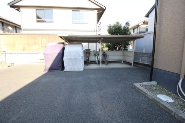 メゾンドールα　A棟