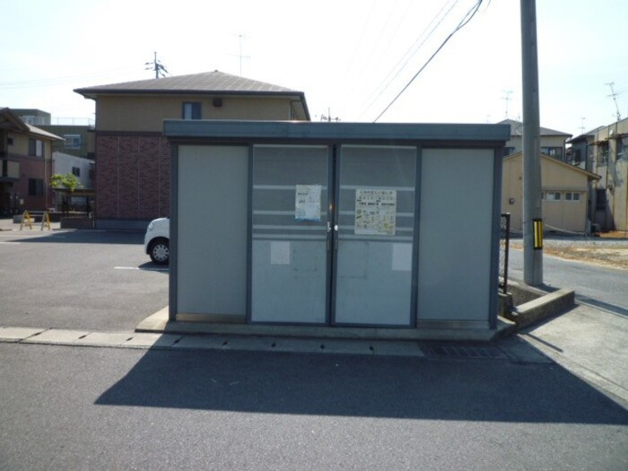 メゾンドールα　A棟