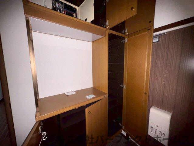 藤阪ハイツA１棟の収納|小物を収納するのに便利です