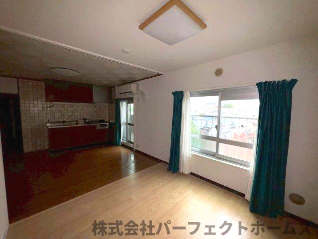 【居間・リビング】の画像