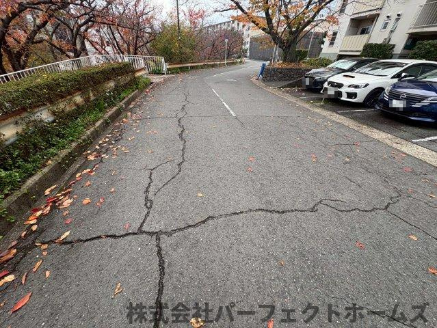 藤阪ハイツA１棟の周辺