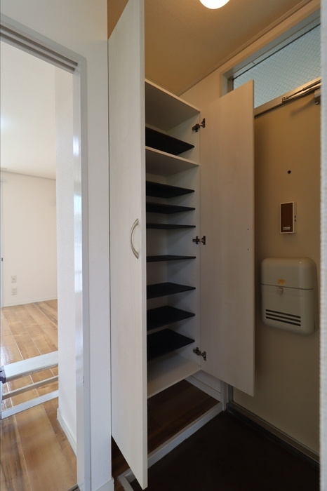 シャンポールききょう　B棟の玄関