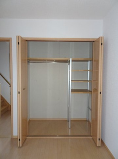 【収納】 | 川西市南野坂1丁目3の5　中古一戸建て