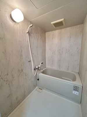 【居間・リビング】 | リバティ | 北側洋室