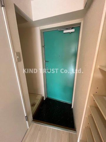 グランディ梅田北の玄関|明るい玄関です