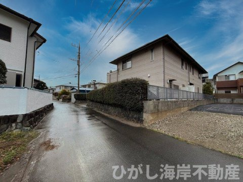 茅ヶ崎市西久保　売地の前面道路含む現地写真|現地外観