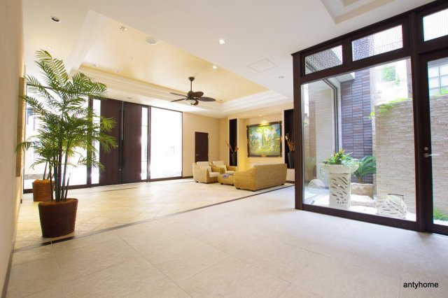 S-RESIDENCE淀屋橋 仲介手数料無料のロビー