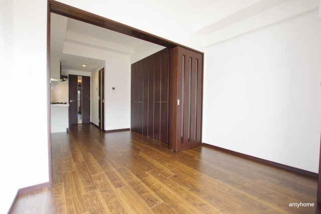 S-RESIDENCE淀屋橋 仲介手数料無料の居間・リビング