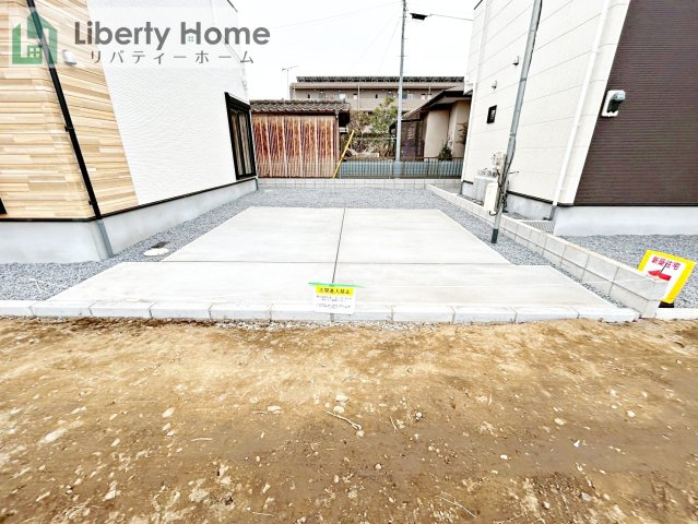 水戸市小吹町2期　新築戸建　3号棟の駐車場