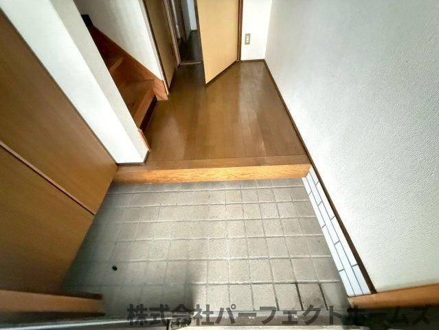 御幸東町中古戸建の玄関|ゆったりとした玄関です