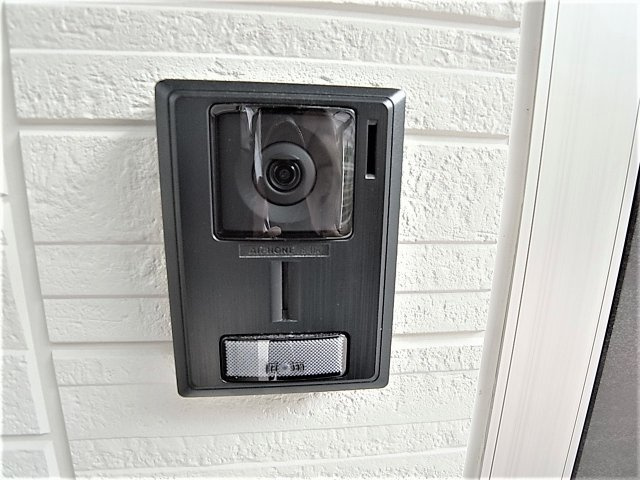 クローバー富士２号館のセキュリティ|TVモニター付インターホン