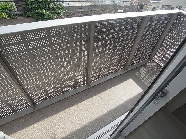 クローバー富士２号館のバルコニー|日当たり良好なバルコニーです