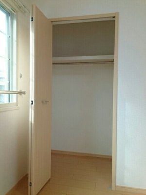 【収納】 | デフィ・エガワ | ちょっとした収納スペースも充実しています