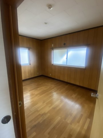 御立一戸建の洋室