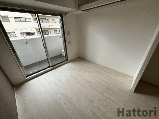 リブネスコート大阪大学前の居間・リビング