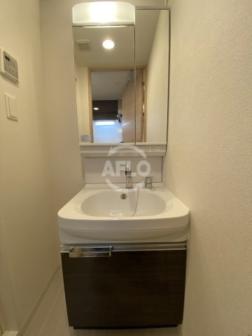 ファステート大阪ドームライズの独立洗面台|ファステート大阪ドームライズ　独立洗面台