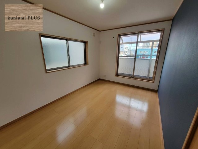 東大阪市御厨東1丁目の洋室