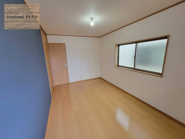 東大阪市御厨東1丁目の洋室