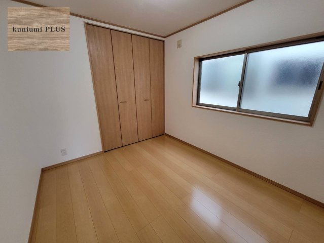 東大阪市御厨東1丁目の洋室