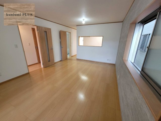東大阪市御厨東1丁目の居間・リビング