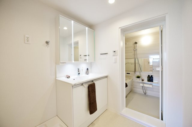 アーデル西千葉の独立洗面台|洗面台/施工例