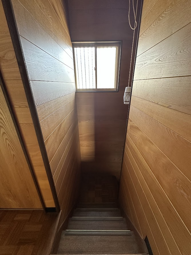 中古住宅　八代2丁目のその他|階段