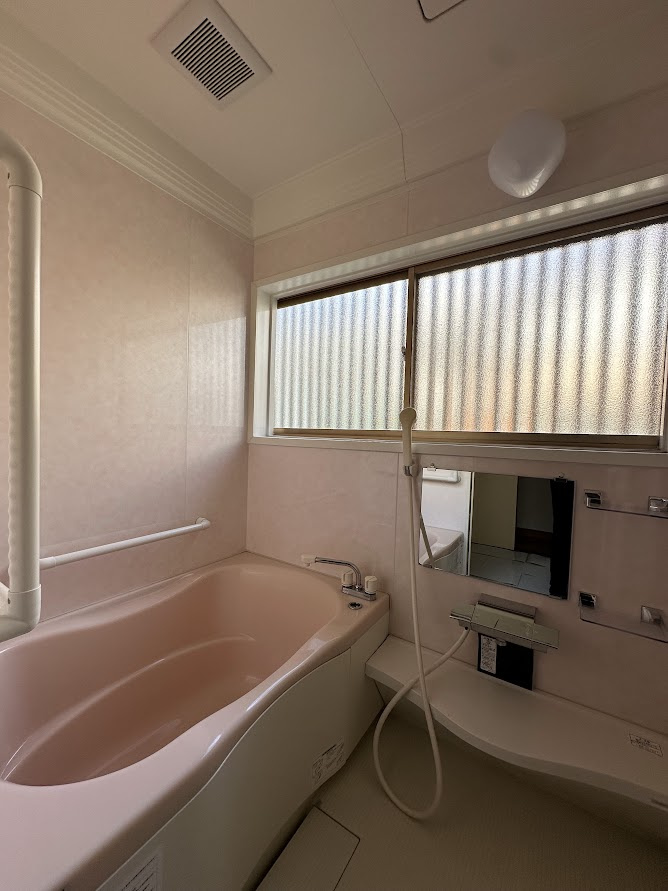 中古住宅　八代2丁目の浴室