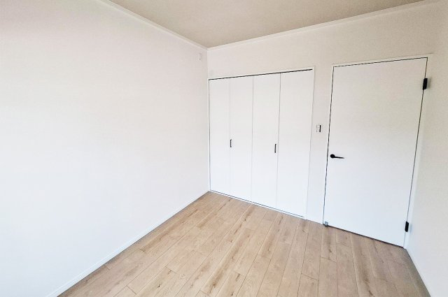 アグラード堺の洋室