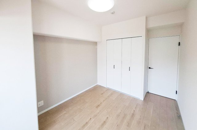 アグラード堺の洋室