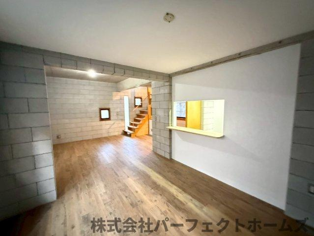 【居間・リビング】の画像