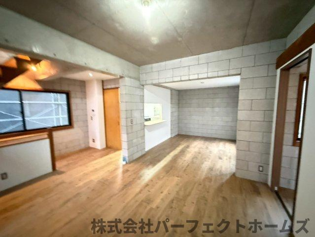 【居間・リビング】の画像