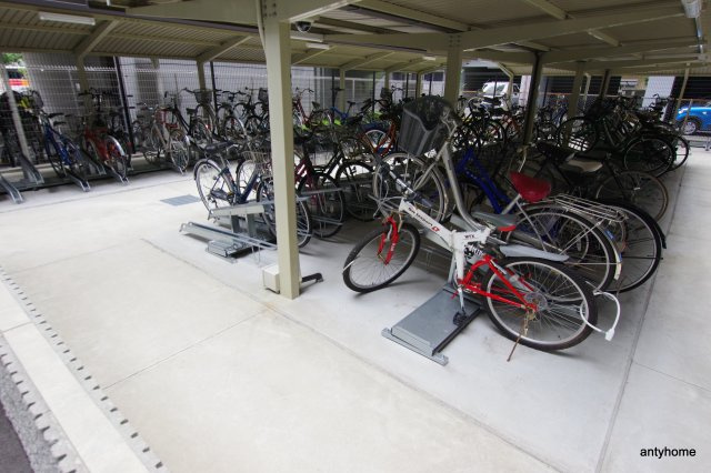 プレサンス新大阪ザ・シティ　仲介手数料無料の駐車場