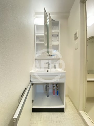 ファステート大正駅前トロフィの独立洗面台|ファステート大正駅前トロフィ　独立洗面台