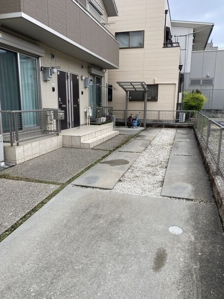 ドルチェヴィータマルヤの駐車場